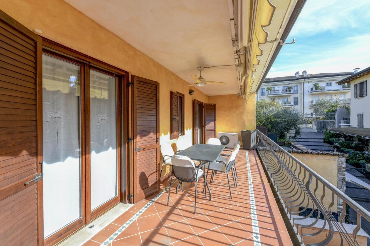 Prestige Apartment Sirmione Eksteriør billede