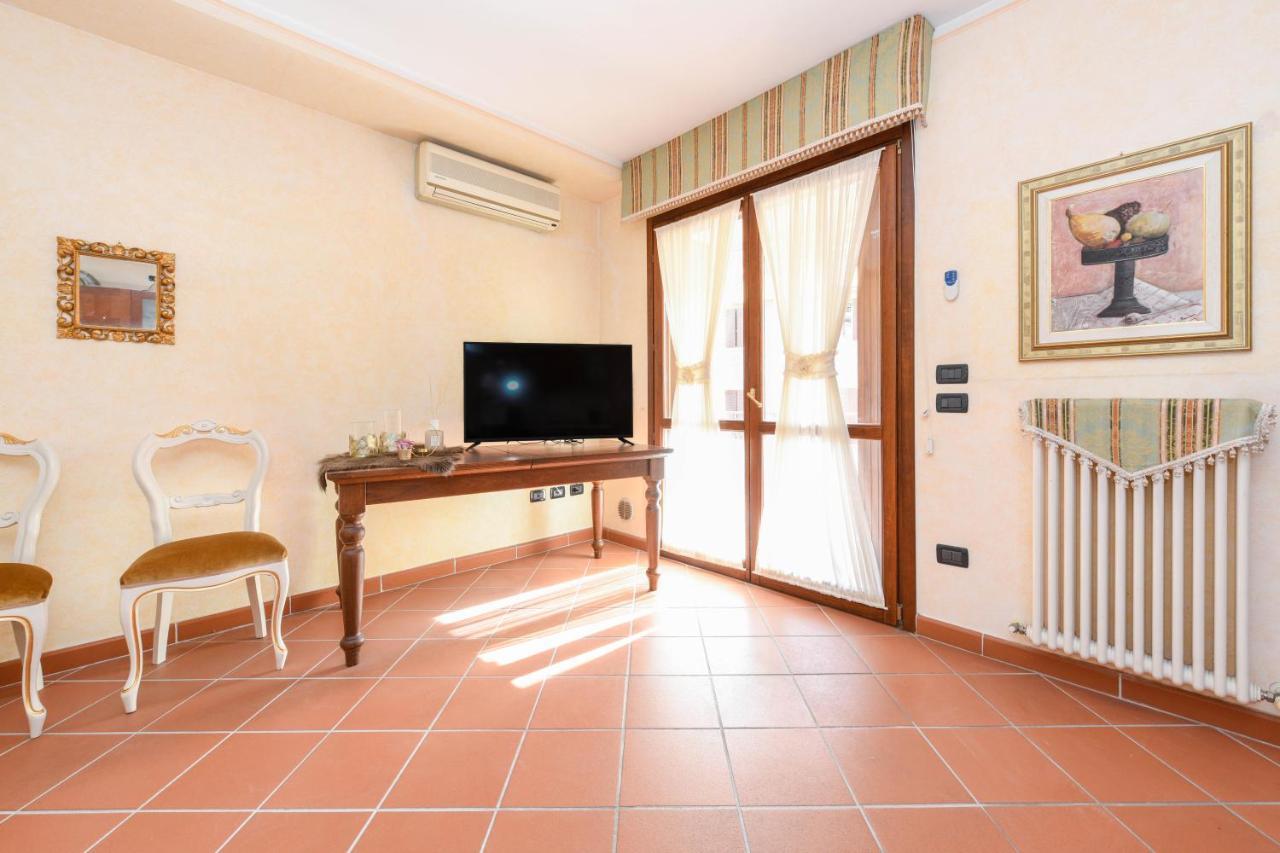 Prestige Apartment Sirmione Eksteriør billede