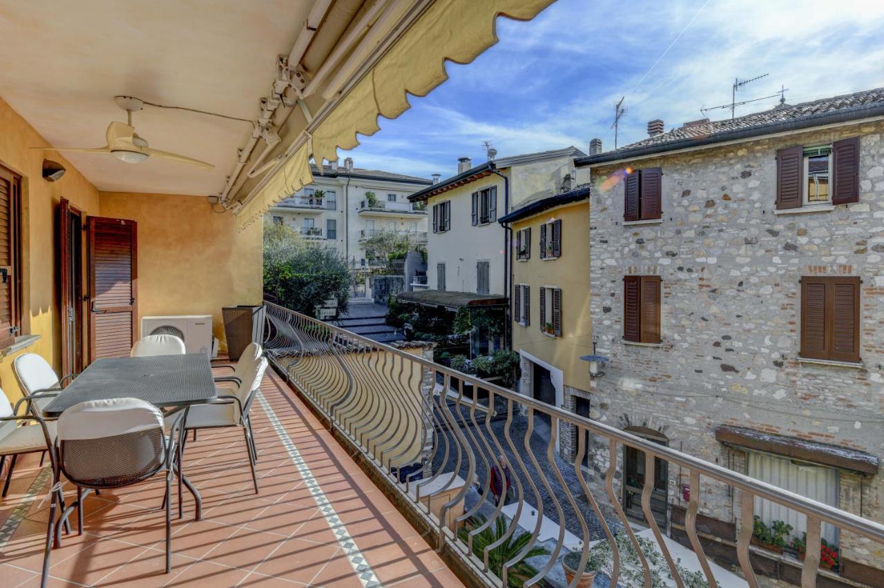 Prestige Apartment Sirmione Eksteriør billede