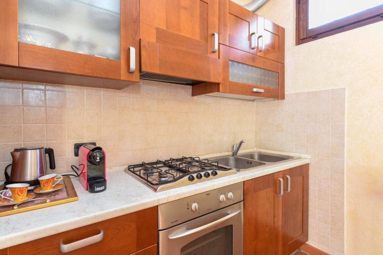 Prestige Apartment Sirmione Eksteriør billede